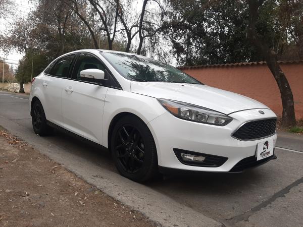 FORD FOCUS 2.0 TOP