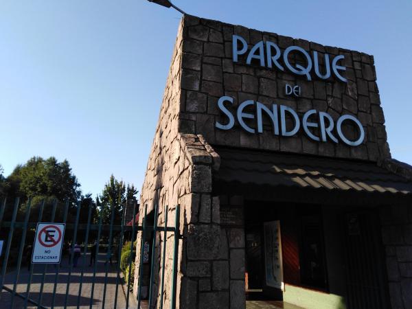 SEPULTURA PARQUE DEL SENDERO